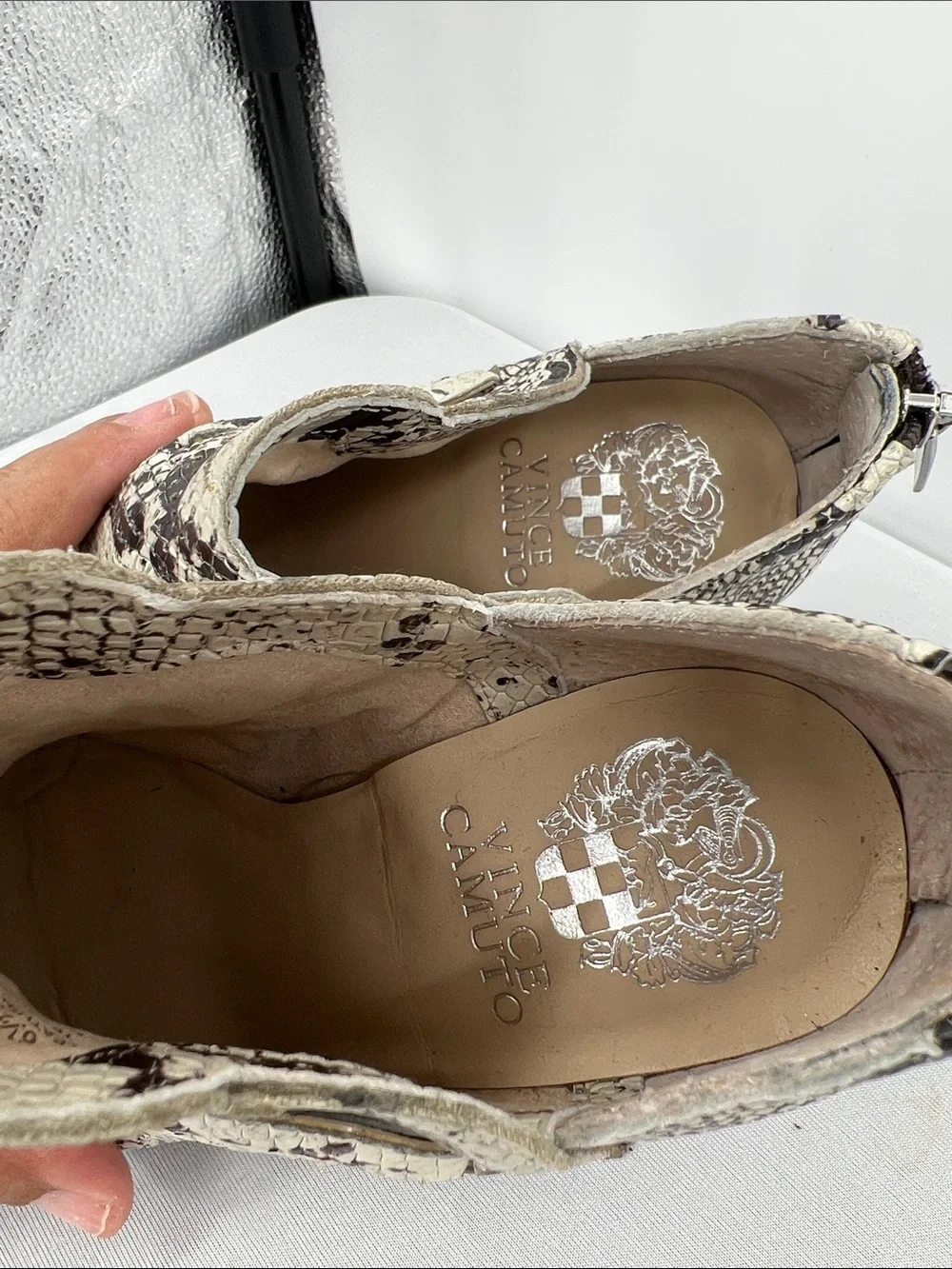 Vince Camuto Levana booties